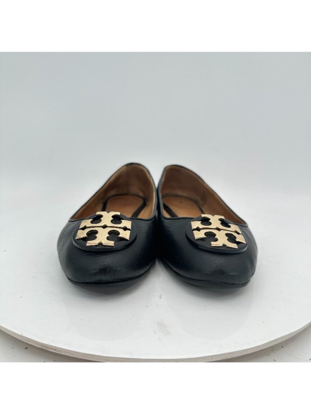 Tory Burch Claire Women Size 7 Black Leather Gold Logo Ballerina Flat Shoes - Picture 3 of 10